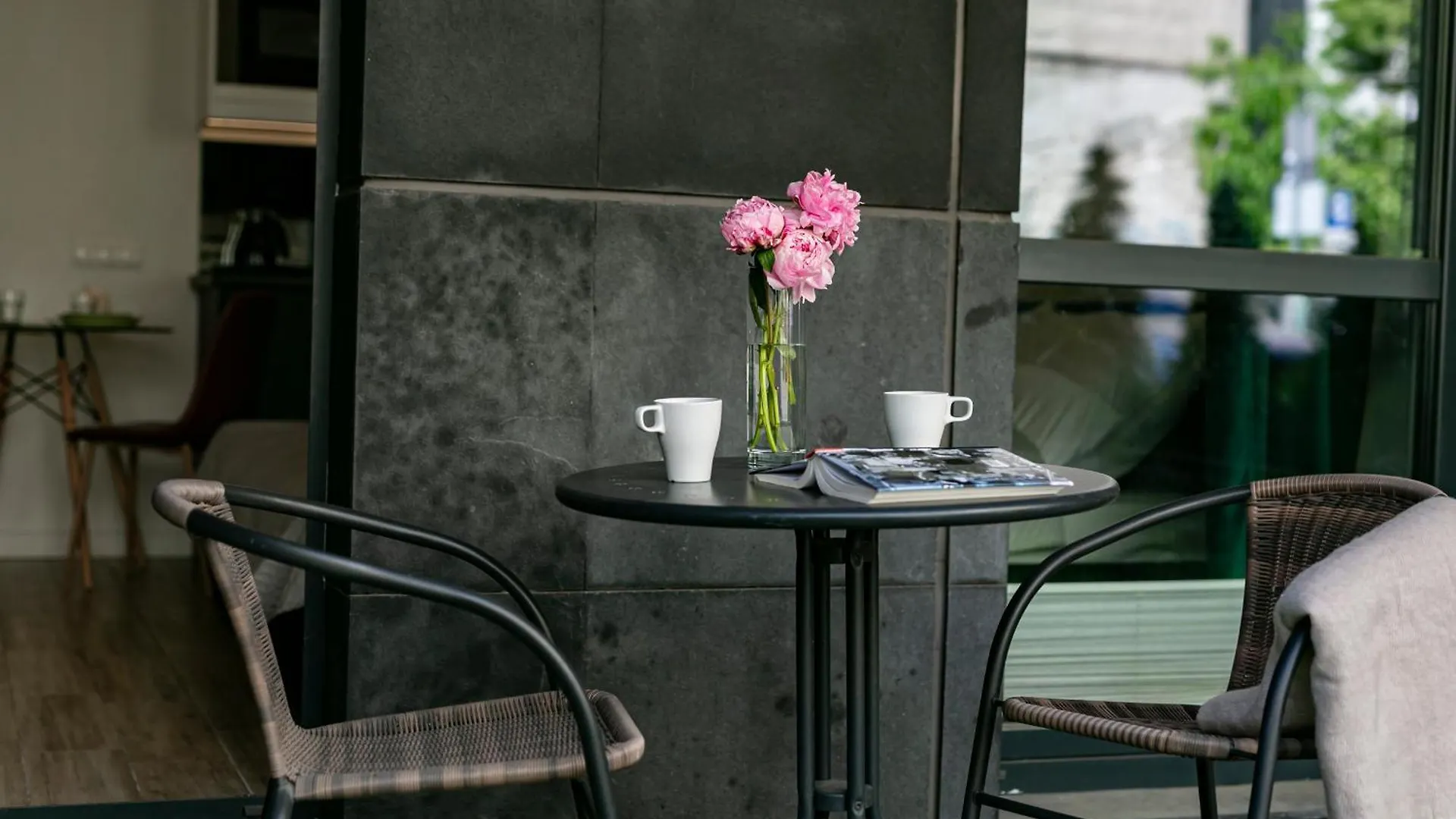 Chlodna 22A - Duzy Taras - Large Terrace - Bezplatny Parking - Free Parking - Better Rental Варшава