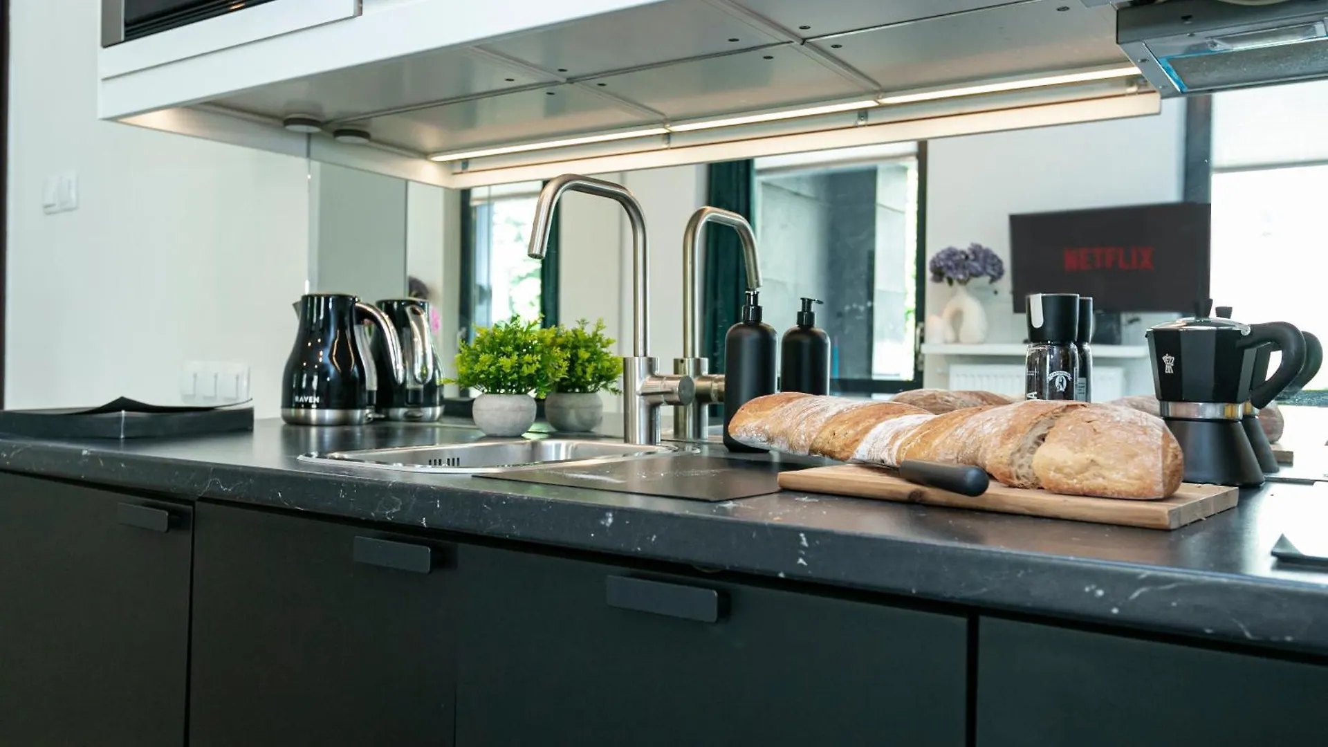 Апартаменты Chlodna 22A - Duzy Taras - Large Terrace - Bezplatny Parking - Free Parking - Better Rental Варшава