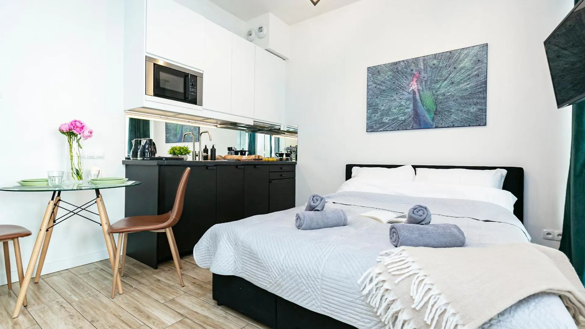 Апартаменты Chlodna 22A - Duzy Taras - Large Terrace - Bezplatny Parking - Free Parking - Better Rental Варшава
