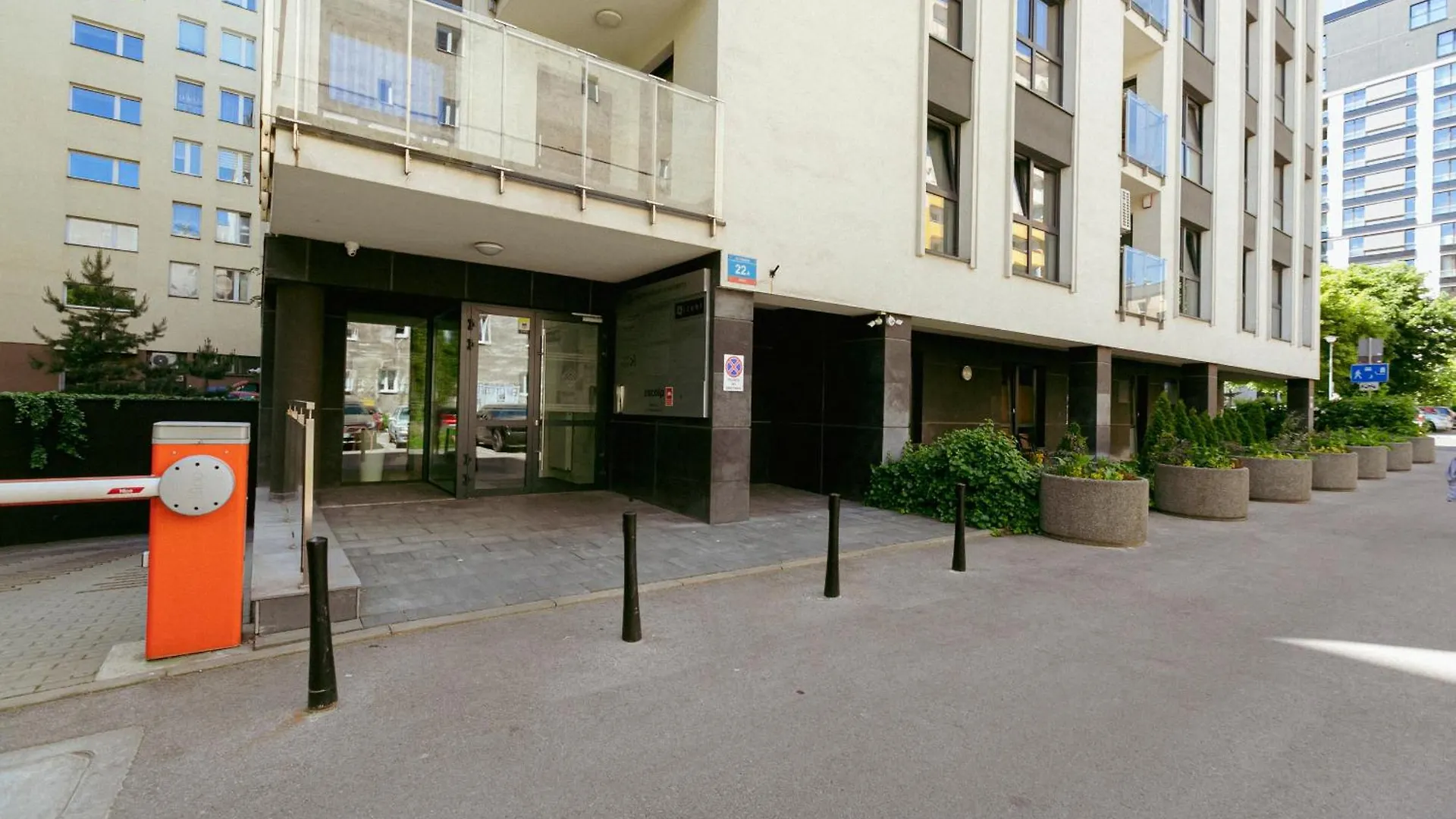 Chlodna 22A - Duzy Taras - Large Terrace - Bezplatny Parking - Free Parking - Better Rental Варшава Польша